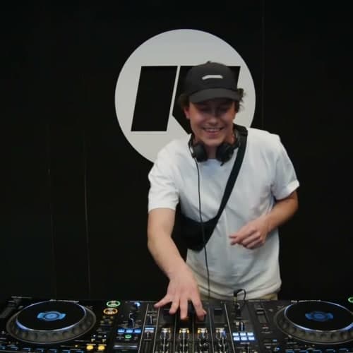 Olympe4000 présente Dj Physical (DJ set) | Rinse France