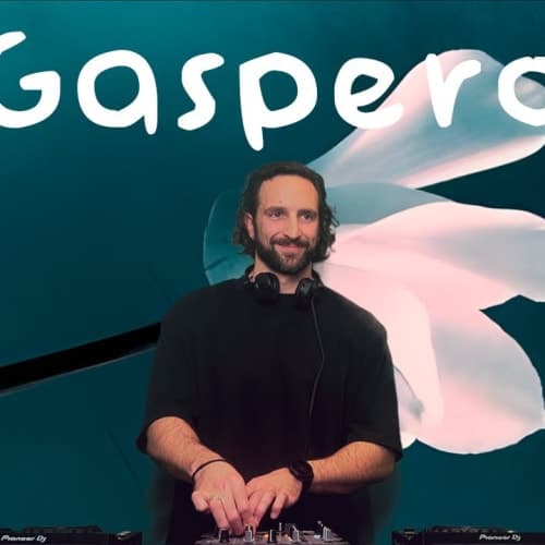 Blossom w/ Gaspero
